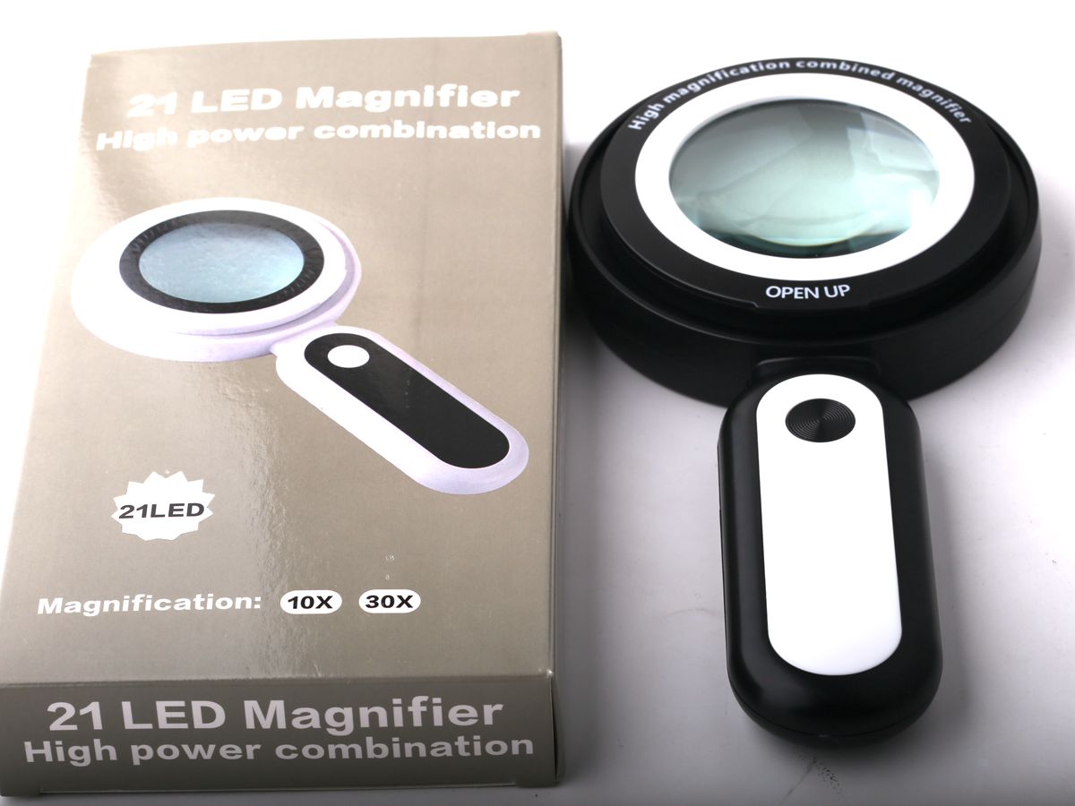 21LED MAGNIFIER 10X 30X